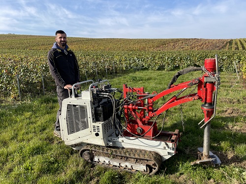 Tarière vigne travail du sol